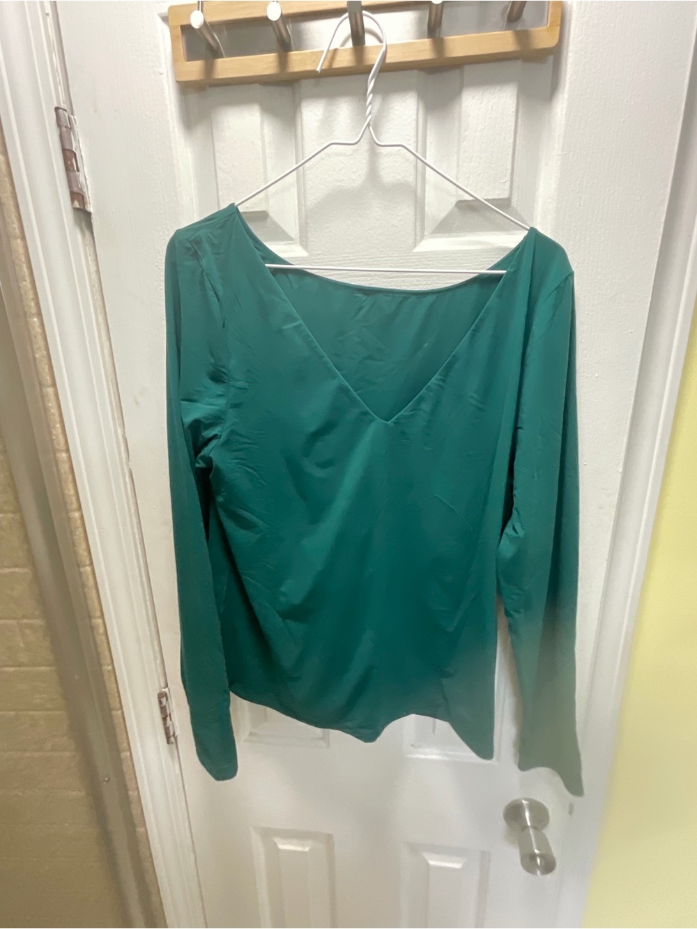 Emerald Green White House Black Market Woven Front Long Sleeve Tee Size XL